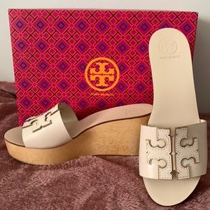 Tory Burch Ines 80mm Wedge Slide (cream)